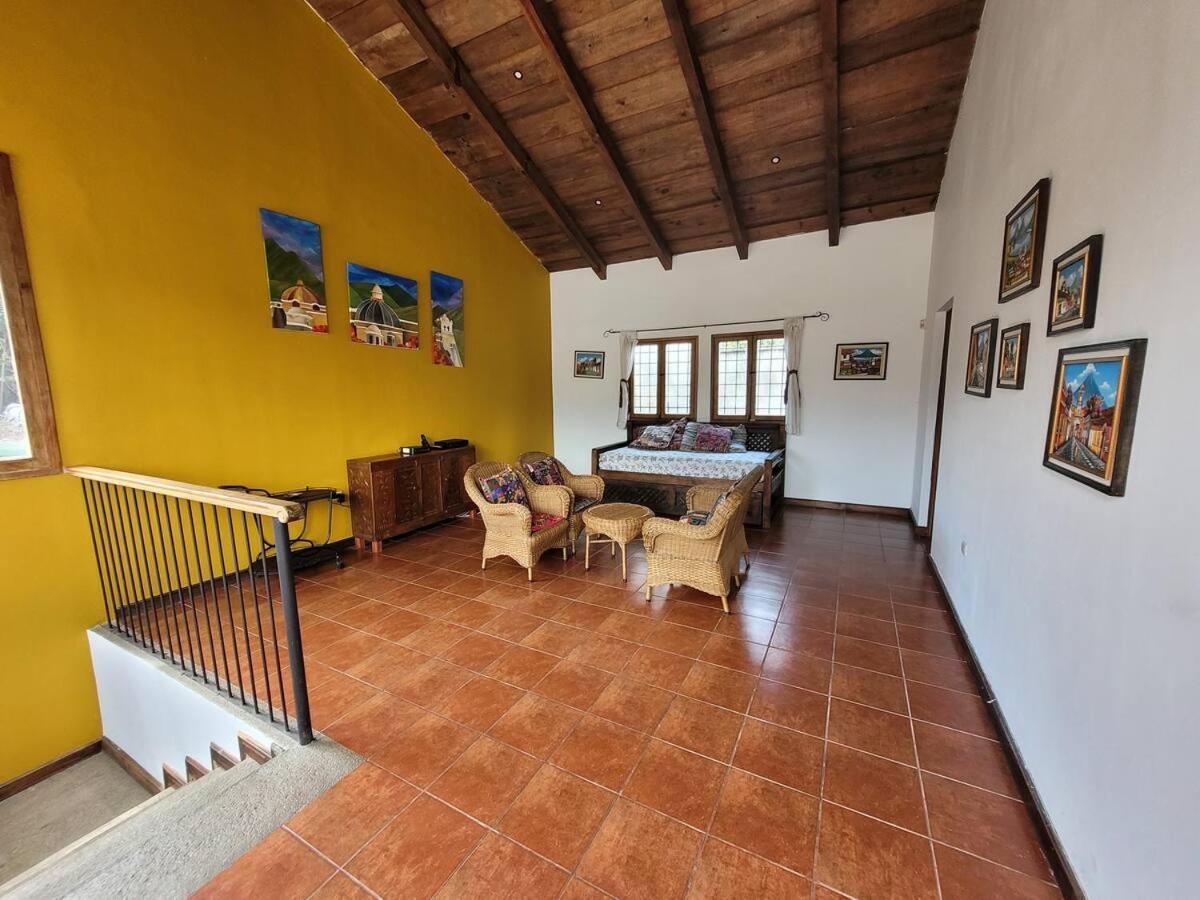 Amplia Casa Antigua Guatemala Con Pergola Y Jardin Villa Kültér fotó
