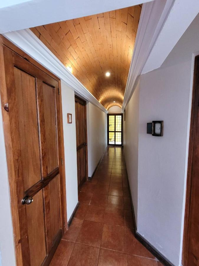Amplia Casa Antigua Guatemala Con Pergola Y Jardin Villa Kültér fotó